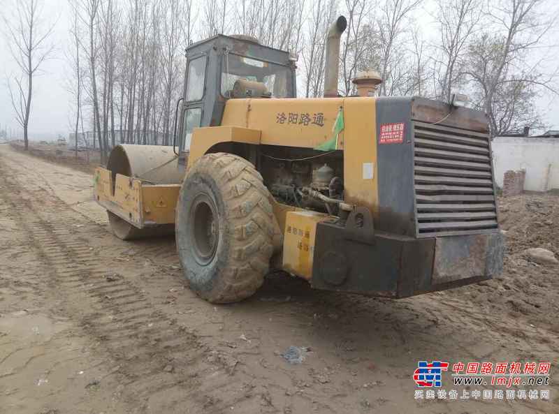 河南出售转让二手4500小时2010年洛阳路通YZ20F单钢轮压路机