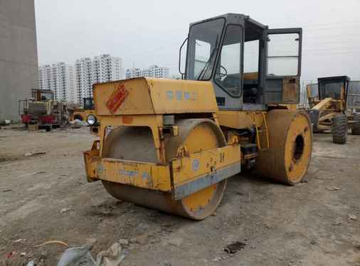 河南出售转让二手5600小时2012年柳工3YJ21X24C三轮压路机