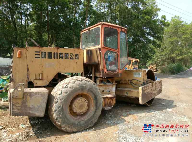 广东出售转让二手7800小时2007年洛建LSS220单钢轮压路机