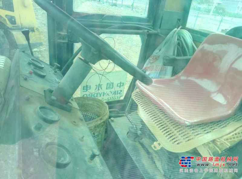 广西出售转让二手5000小时2005年洛建YZ20C单钢轮压路机
