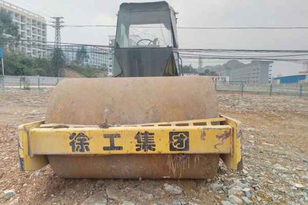 广西出售转让二手2000小时2005年徐工YZ18JC单钢轮压路机