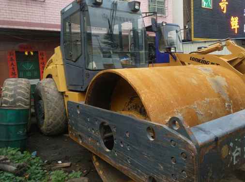广东出售转让二手9685小时2010年洛建LSS220单钢轮压路机