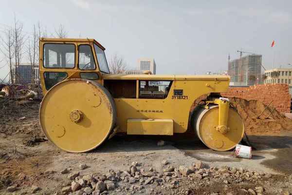 河南出售转让二手8500小时2007年洛建3Y18X21三轮压路机