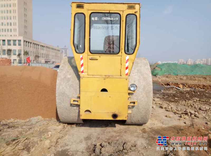 河南出售转让二手8500小时2007年洛建3Y18X21三轮压路机