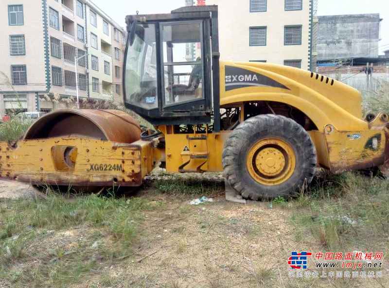 广西出售转让二手4500小时2008年厦工XG6224M单钢轮压路机