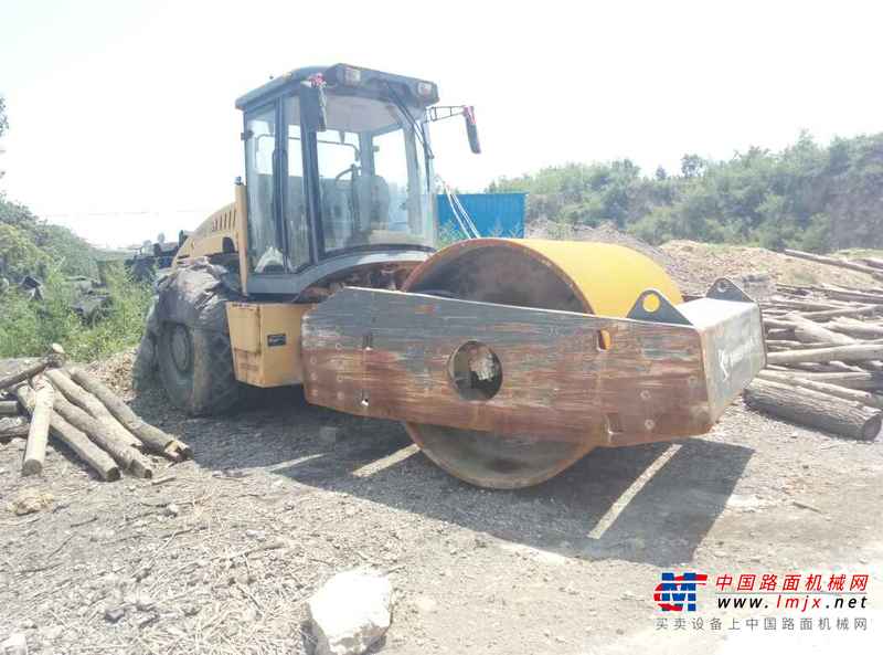 山西出售转让二手2000小时2012年洛阳路通LT322S单钢轮压路机