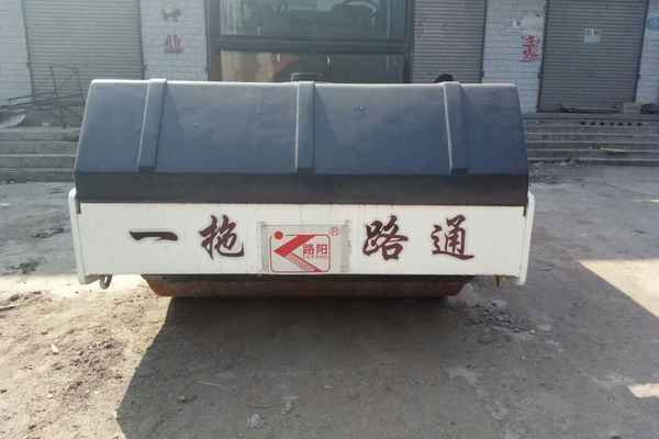 山西出售转让二手4500小时2007年洛阳路通LTC12G双钢轮压路机