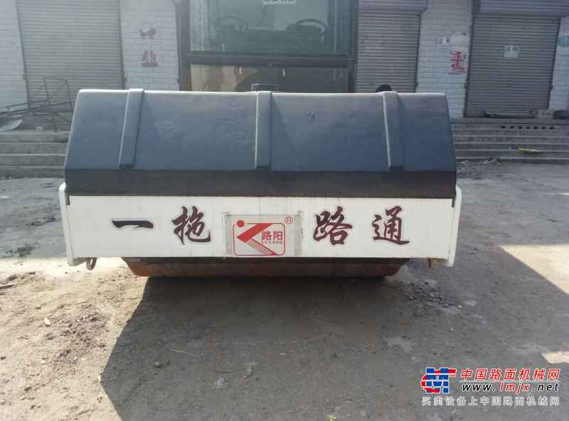 山西出售转让二手4500小时2007年洛阳路通LTC12G双钢轮压路机