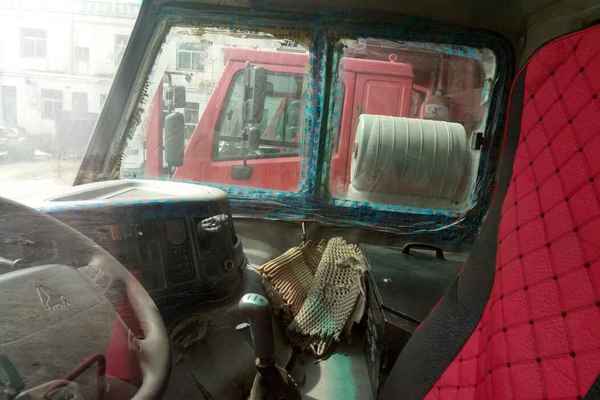 宁夏出售转让二手2011年中国重汽豪泺ZZ3257N3648B自卸车