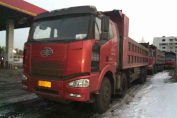 吉林出售转让二手2010年中国重汽豪沃ZZ3257N5247自卸车