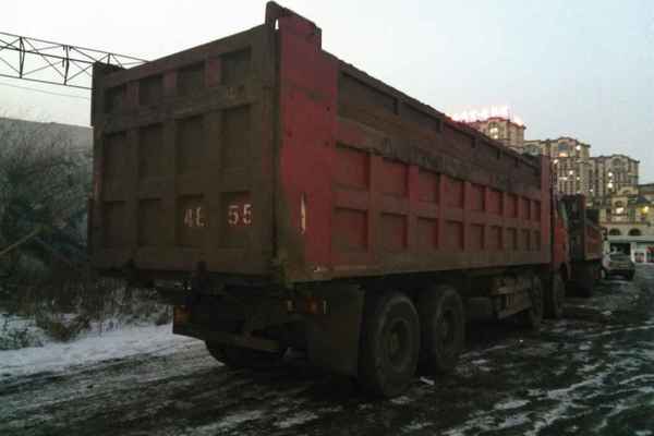 吉林出售转让二手2011年中国重汽豪沃ZZ3257N5247自卸车
