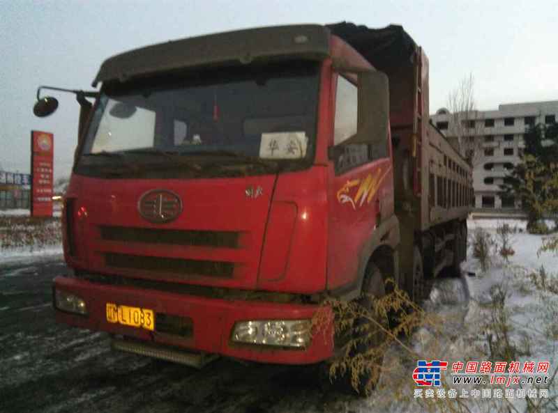 吉林出售转让二手2012年中国重汽豪沃ZZ3257N5247自卸车