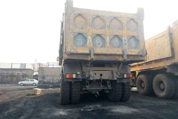山西出售转让二手2013年红岩CQ3254SMG384自卸车