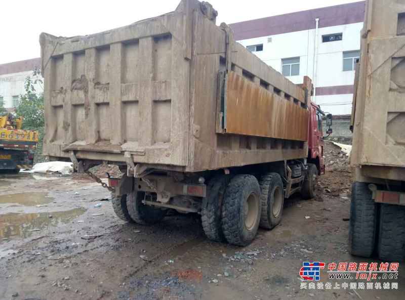 山西出售转让二手2012年中国重汽豪沃ZZ3257M2941自卸车