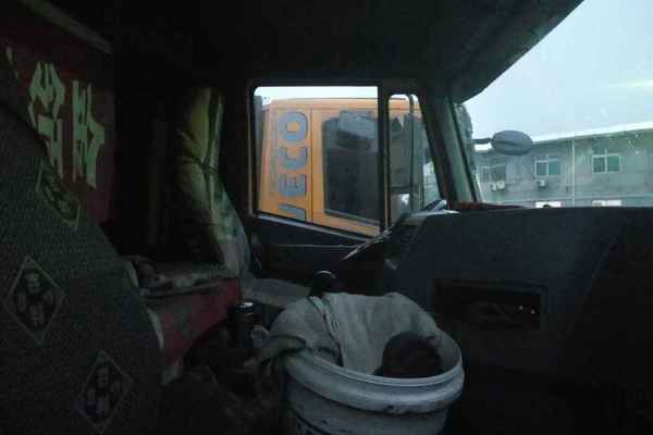 山西出售转让二手2012年红岩CQ3254STG384自卸车