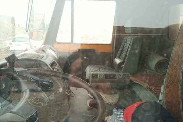 陕西出售转让二手2011年陕汽奥龙SX3255UN384自卸车
