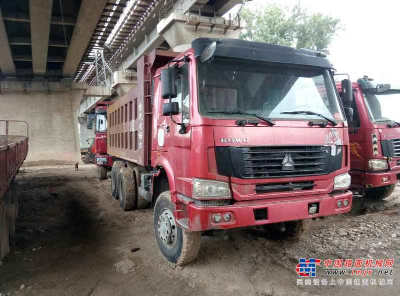 山西出售转让二手2013年中国重汽豪泺ZZ3257N3847A自卸车