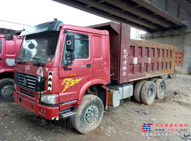 山西出售转让二手2013年中国重汽豪泺ZZ3257N3648B自卸车