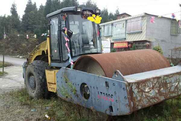 贵州出售转让二手3000小时2011年洛阳路通LT320S单钢轮压路机