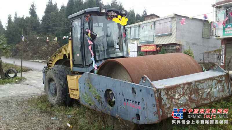 贵州出售转让二手3000小时2011年洛阳路通LT320S单钢轮压路机