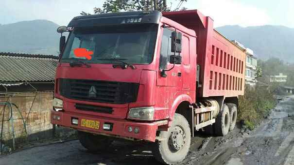 贵州出售转让二手2011年中国重汽豪泺ZZ3317N3568W自卸车
