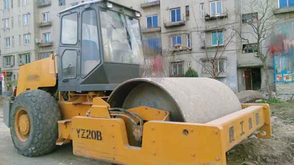 辽宁出售转让二手8000小时2010年山东公路机械厂YZ20单钢轮压路机