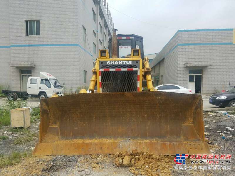 贵州出售转让二手6800小时2009年山推SD22推土机