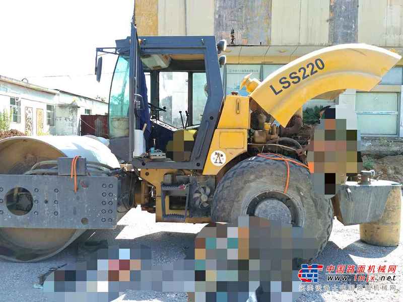 江西出售转让二手4682小时2009年洛建LSS220单钢轮压路机