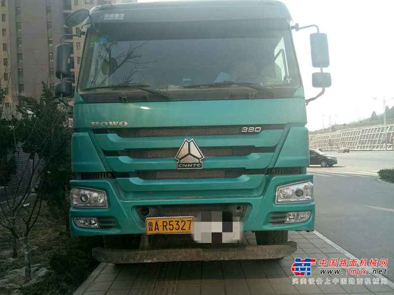 山东出售转让二手2015年中国重汽豪沃ZZ3257M2941自卸车