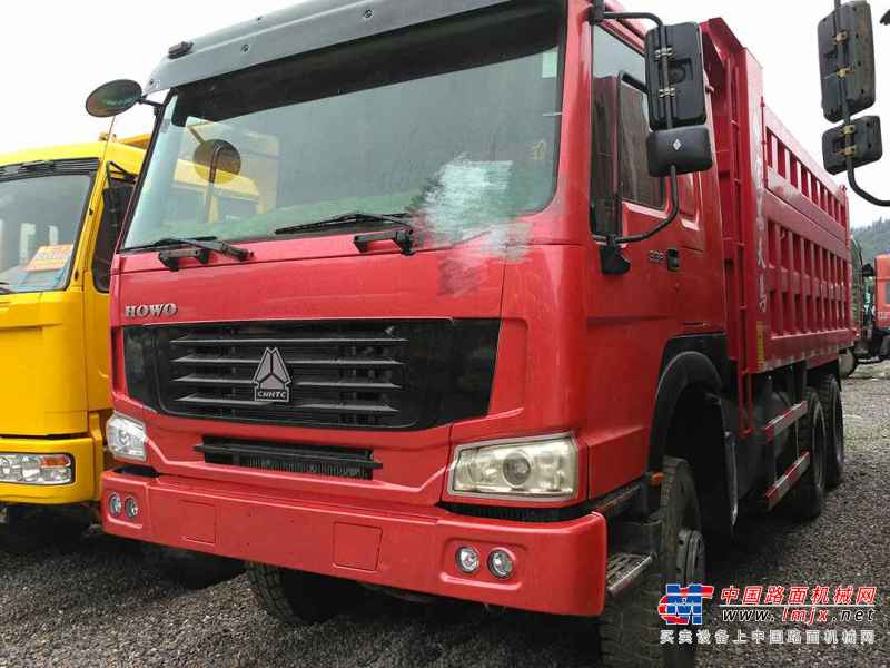云南出售转让二手2012年中国重汽豪泺ZZ3257N3847A自卸车