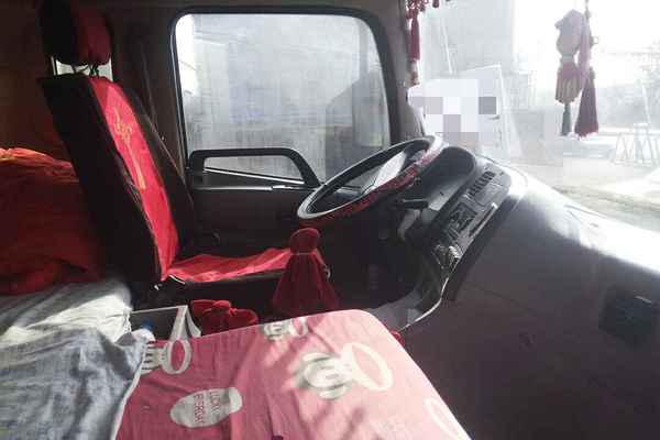 山西出售转让二手2013年东风柳汽乘龙LZ3310PEF自卸车
