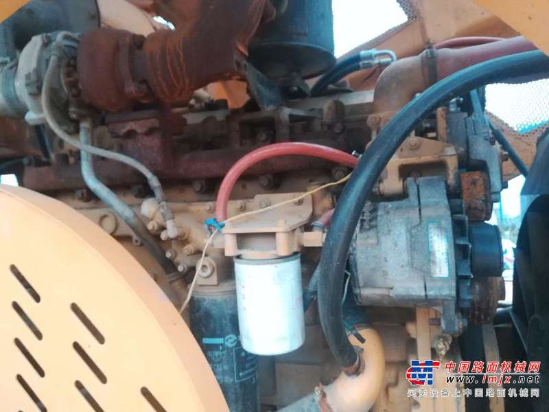陕西出售转让二手1000小时2015年龙工LG522B单钢轮压路机