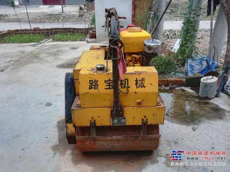 陕西出售转让二手1000小时2014年洛阳宝路YZ12双钢轮压路机