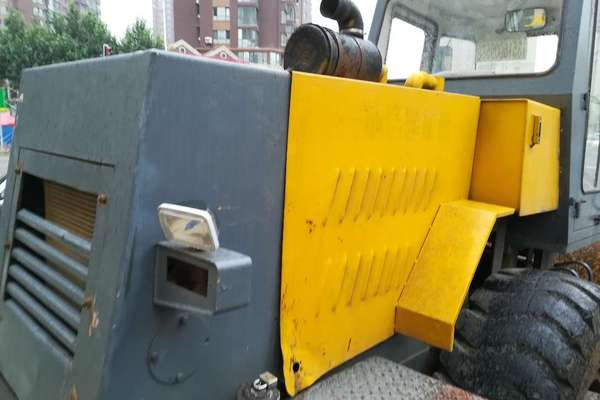 辽宁出售转让二手8000小时2007年洛建YZ18B单钢轮压路机