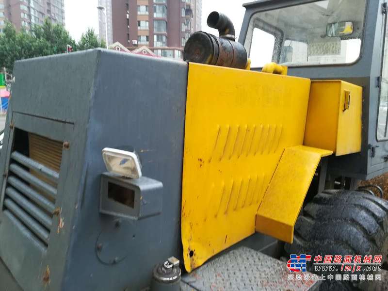 辽宁出售转让二手8000小时2007年洛建YZ18B单钢轮压路机