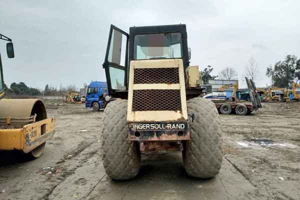 四川出售转让二手6000小时2005年英格索兰SD150D单钢轮压路机