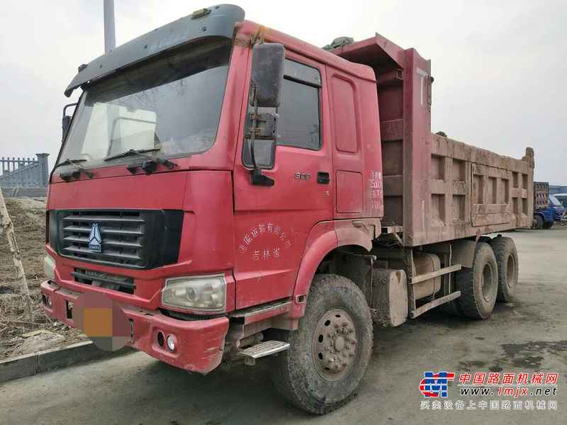 吉林出售转让二手2010年中国重汽豪沃ZZ5437N466741自卸车