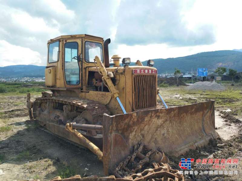 云南出售转让二手8692小时2005年宣工T140推土机