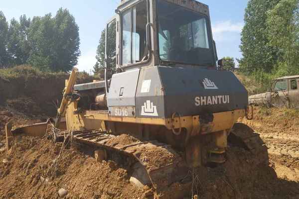 河南出售转让二手6000小时2006年山推SD16推土机