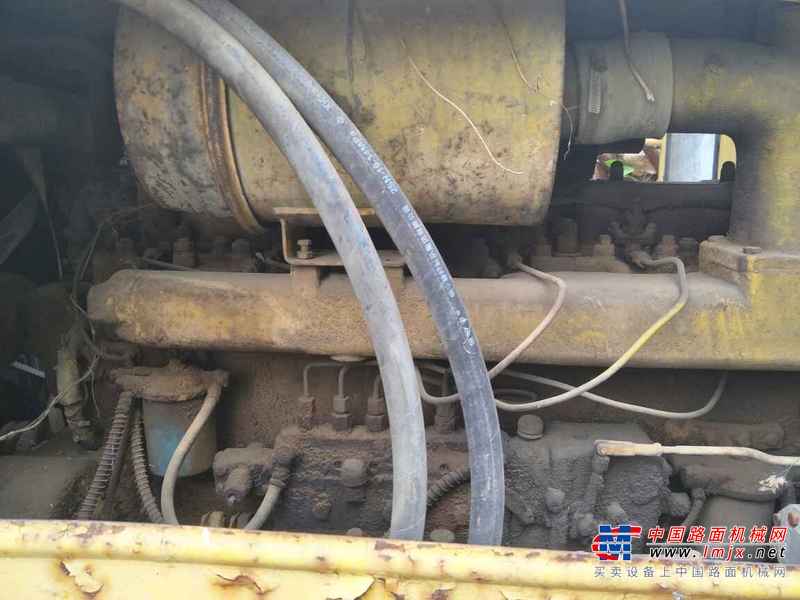 山东出售转让二手8000小时2004年鞍山T150推土机