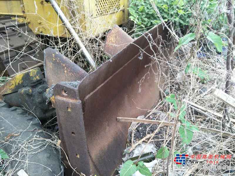 山东出售转让二手8000小时2004年鞍山T150推土机
