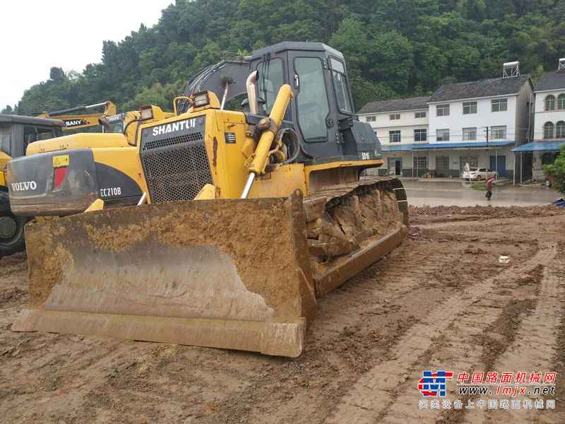 湖北出售转让二手2000小时2014年山推SD16推土机