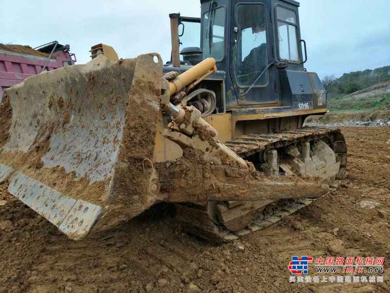 贵州出售转让二手8129小时2010年山推SD16推土机