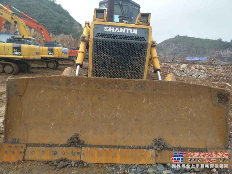 贵州出售转让二手5000小时2010年山推SD22推土机