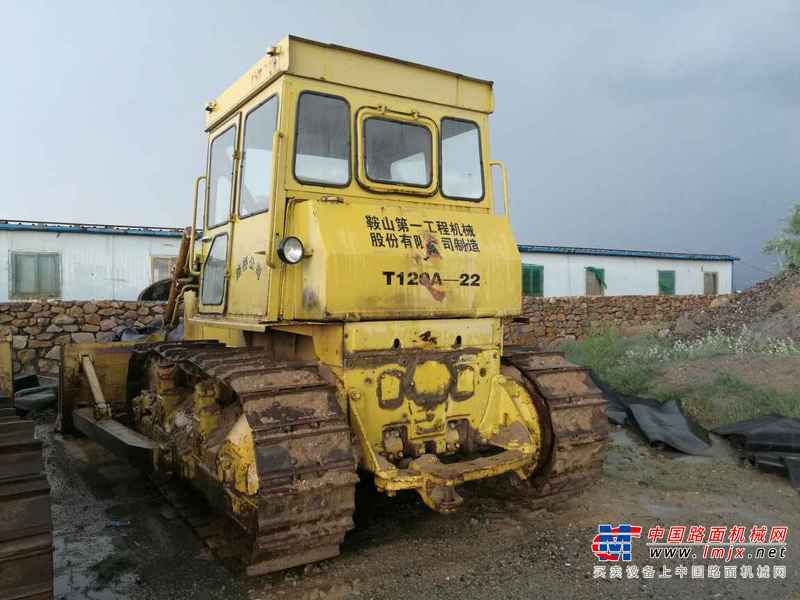 山西出售转让二手12000小时2003年鞍山T150推土机