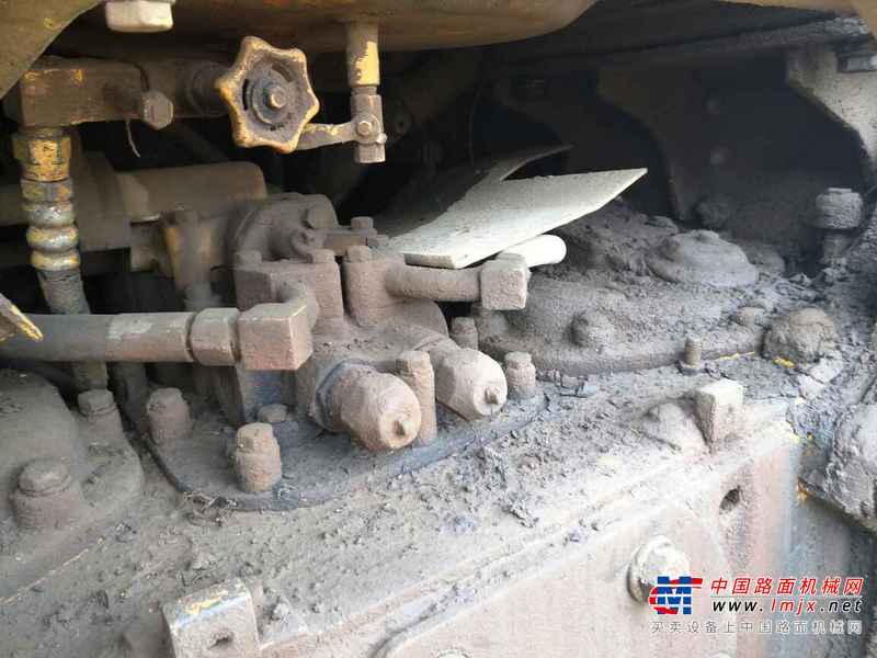 贵州出售转让二手6000小时2003年小松D31PL推土机