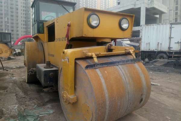 山西出售转让二手5000小时2005年洛建3Y18X21三轮压路机