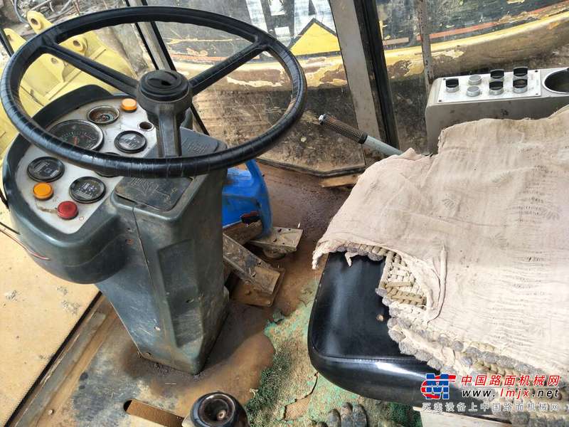 云南出售转让二手8956小时2009年厦工XG6204M单钢轮压路机