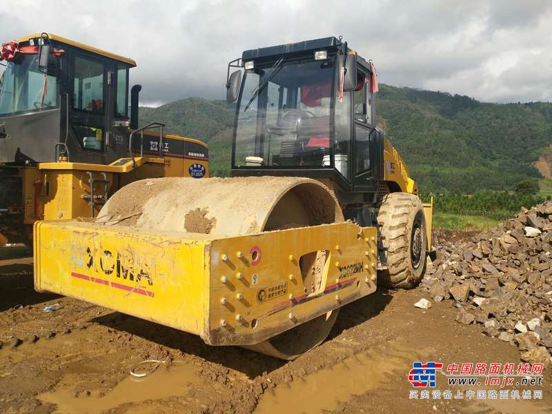 云南出售转让二手3685小时2015年厦工XG622MH单钢轮压路机