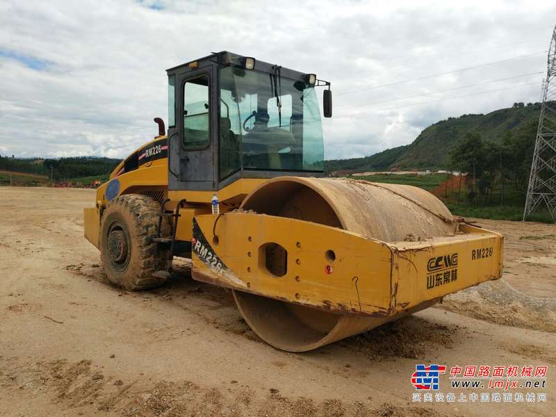 云南出售转让二手2186小时2011年山东常林RM226单钢轮压路机